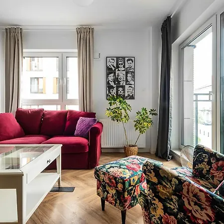 Charming Close To The Center Apartment