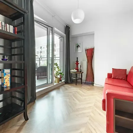 Apartment Charming Close To The Center Warsaw